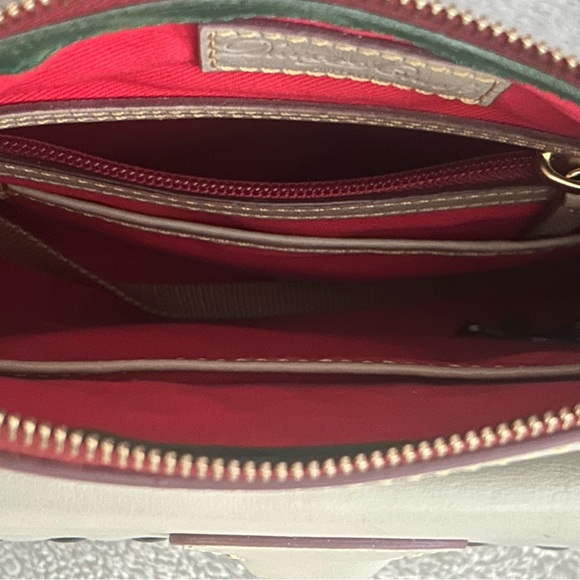 Dooney & Bourke Florentine Pocket Crossbody Ecru excellent like new condition - Picture 3 of 10
